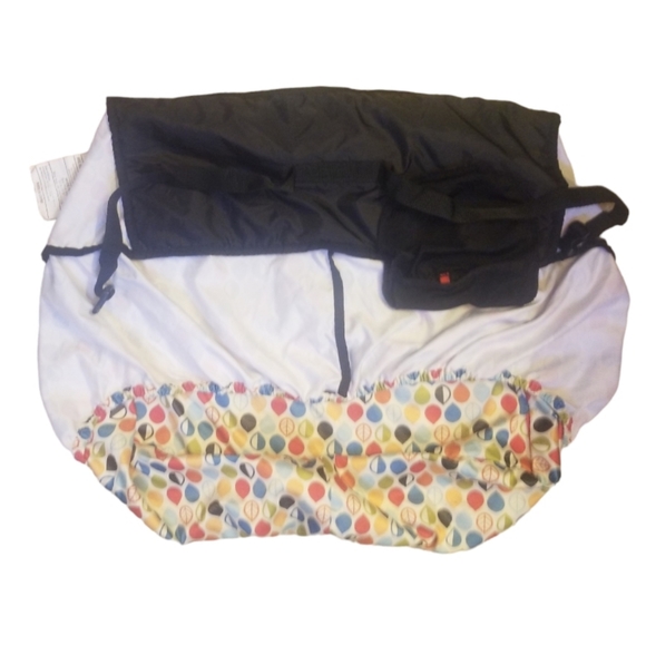 Skip Hop Take Cover Shopping Cart & High Chair Cover - Picture 11 of 13
